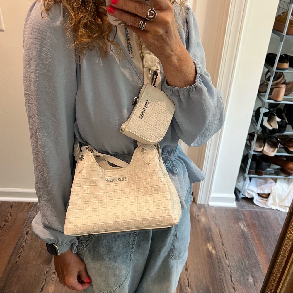 Steve Madden White Handbag set good as new